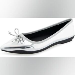 New Dumas Silver Mirror Metallic Pointed Toe Flats 8W”
